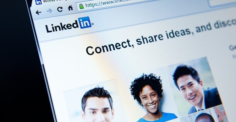 Efficient Methods To Flip Your LinkedIn Connections Into Prospects